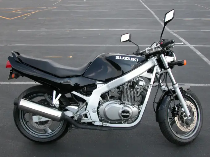Suzuki GS 500 - Dane techniczne, wersje, opinie. Czy warto?