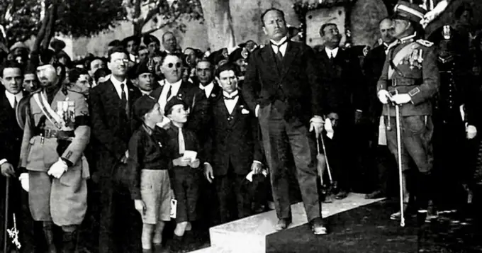 Cosa Nostra - Prawdziwa historia mafii sycylijskiej bez mitów