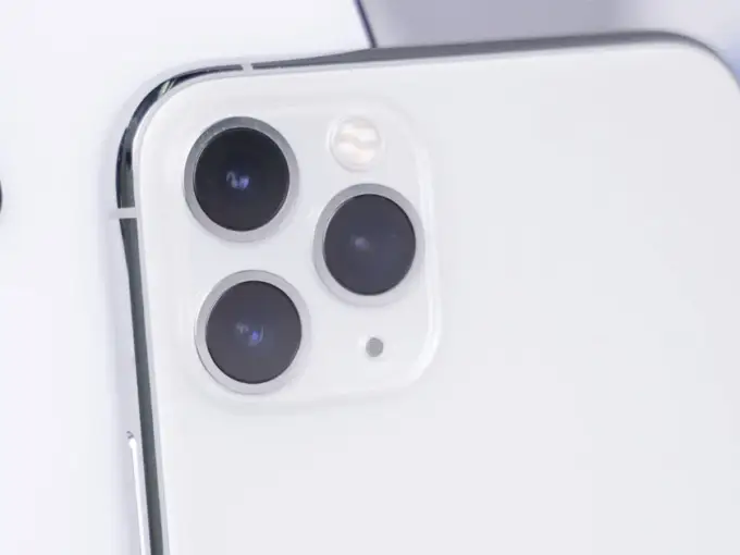 Jak wyczyścić telefon bezpiecznie? Poradnik krok po kroku