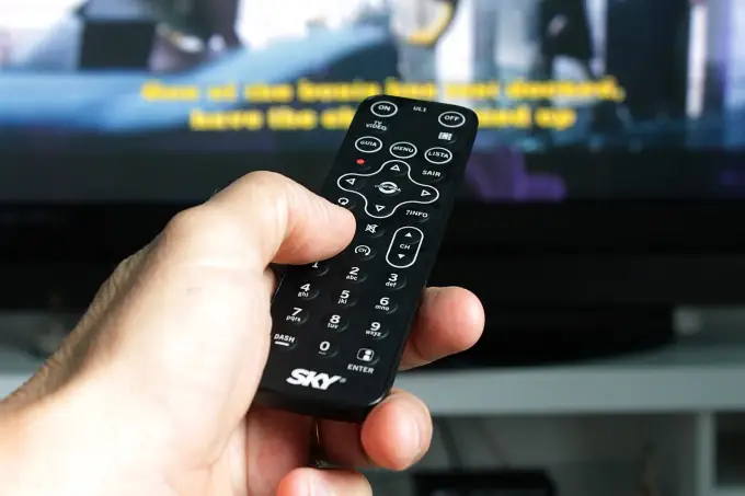 Telewizor nie wyszukuje kanałów naziemnych - Jak rozwiązać problem?