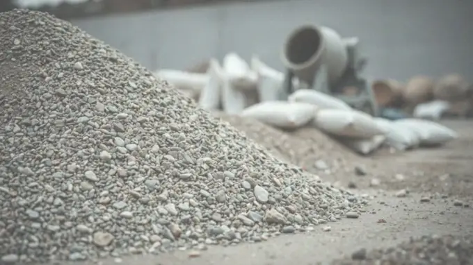Ile cementu na betoniarkę 250l? Kluczowe proporcje do betonu