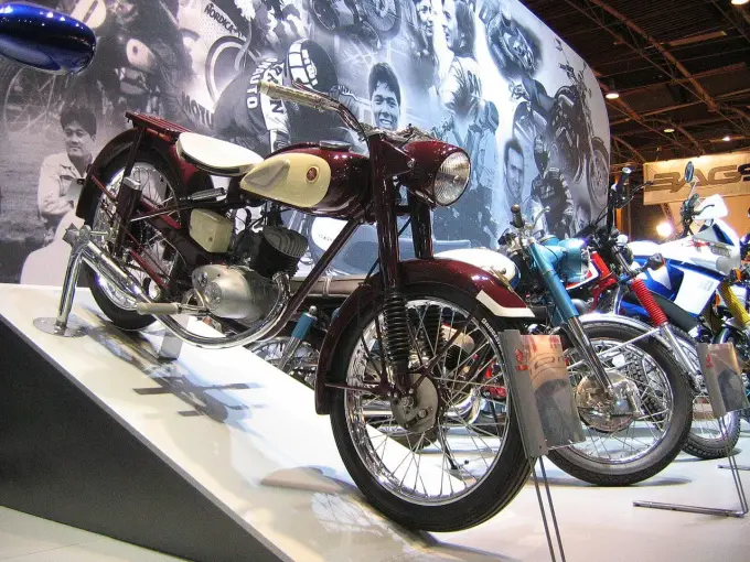Skąd pochodzi Yamaha? Prawda o produkcji motocykli