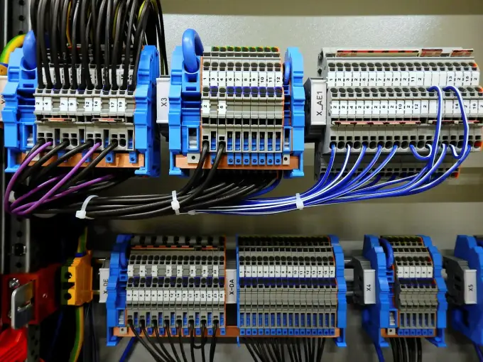 Układ TN-S - Bezpieczeństwo i stabilność instalacji elektrycznej