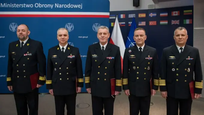 Wyższy stopień podoficerski w marynarce wojennej - to bosman?