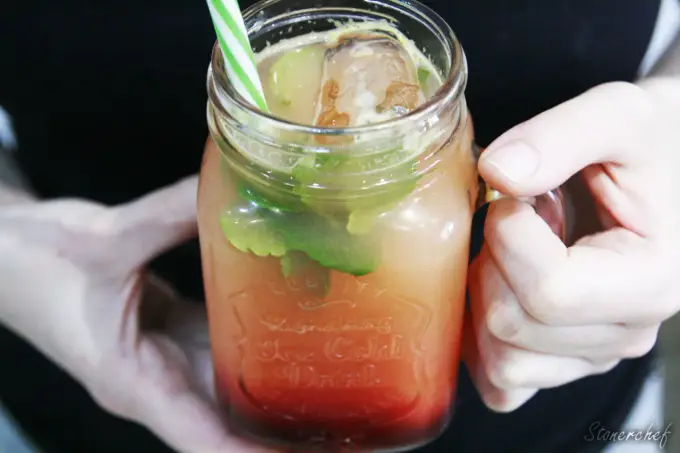 Lemoniada malinowa - przepis idealny. Jak zrobić i czego unikać?