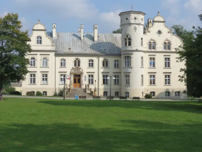 Pałac w Przyszowicach: Perła Śląska. Czy to miejsce na Twój ślub?