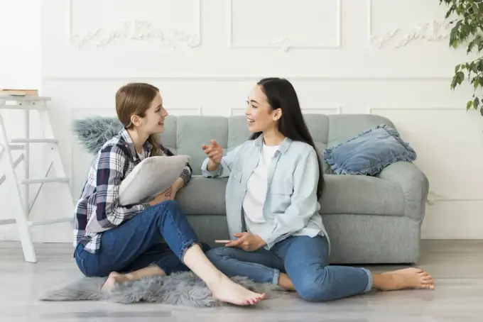 Jak rozmawiać z nastolatkiem? 6 zasad spokojnej rozmowy
