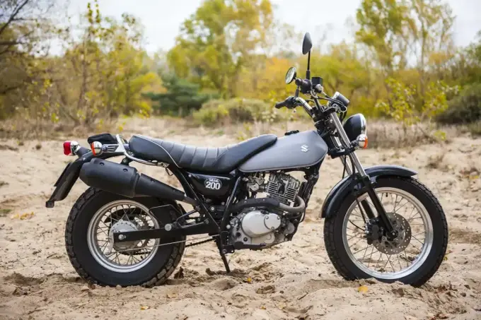 Suzuki VanVan - Czy ten kultowy motocykl ma sens dziś?