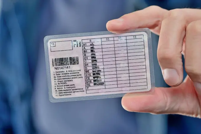 Data wydania prawa jazdy a uprawnienie - co naprawdę oznaczają?