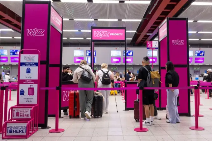 Szkło w bagażu podręcznym Wizz Air? Sprawdź zasady i pakowanie!