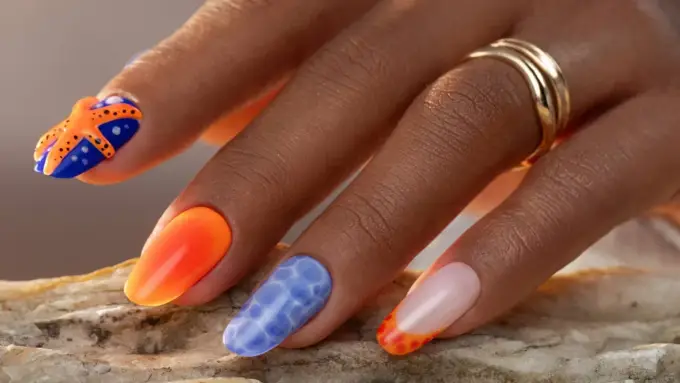 NEONAIL - jak zacząć i zrobić trwały manicure hybrydowy?