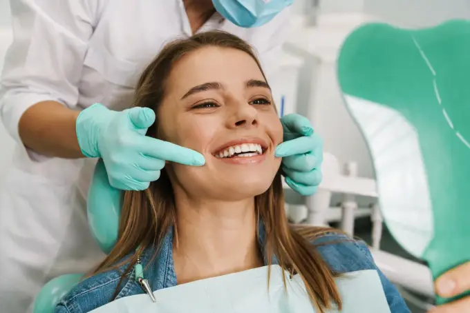 Jak działa gaz rozweselający u dentysty i jak zmniejsza ból?