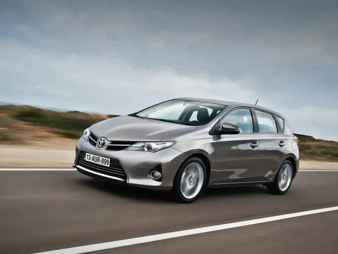 Toyota Auris 2015 – Czy warto? Silniki, usterki, ceny