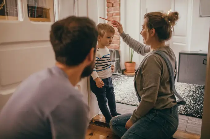 Ile cm dziecko rośnie na rok - Czy tempo wzrostu jest prawidłowe?