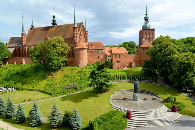 Frombork - Jak zwiedzać Wzgórze Katedralne i Muzeum Kopernika?