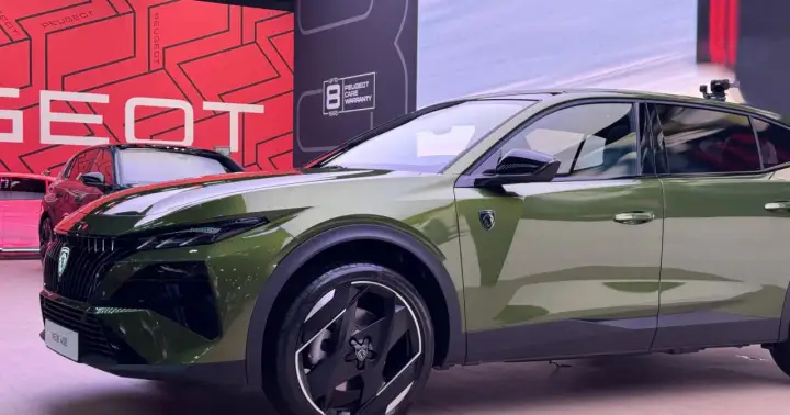 Peugeot 408 Hybrid - Ceny, spalanie i czy hybryda bez wtyczki ma sens?