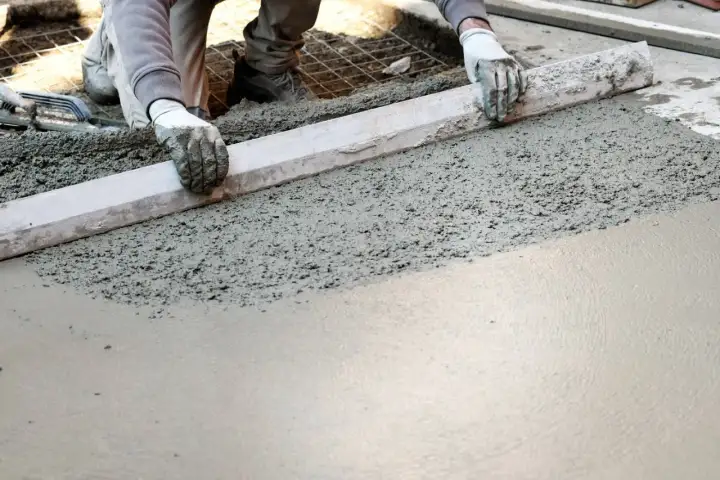 Metr sześcienny betonu - Jak liczyć, ile kosztuje i co wybrać?