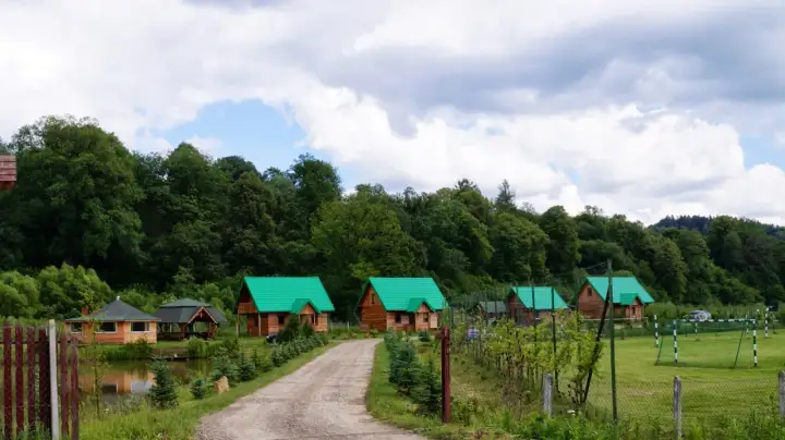 Jabłonica Ruska: Historia, Agroturystyka i Uroki Pogórza