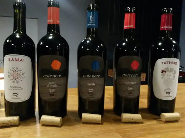 Nero d'Avola - jak wybrać i łączyć sycylijskie wino?
