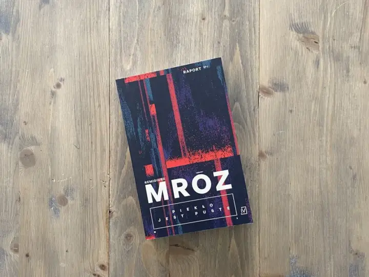 Ile książek rocznie wydaje Remigiusz Mróz - Skąd bierze się to tempo?