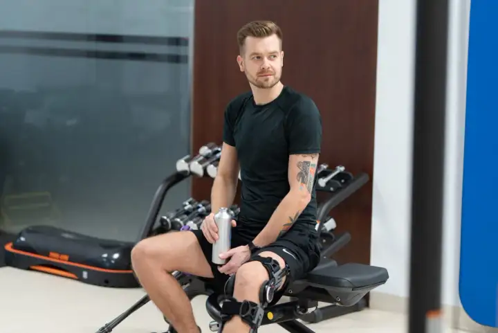 Ból łąkotki - operacja czy rehabilitacja? Sprawdź!