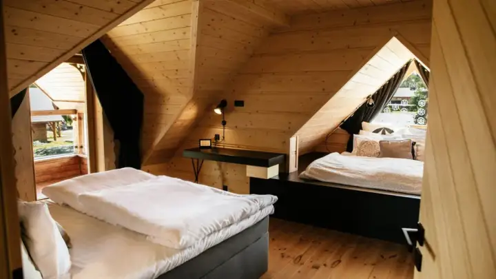 Bajkowe domki z ogrzewaniem: Całoroczny wypoczynek | Hotel Bajka