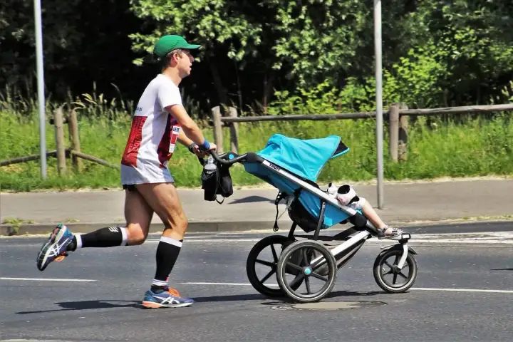 Bieganie z wózkiem - Jak zacząć bezpiecznie i z przyjemnością?