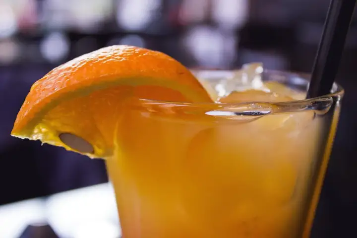 Pyszne drinki z lodami, które zaskoczą Twoich gości na każdej imprezie