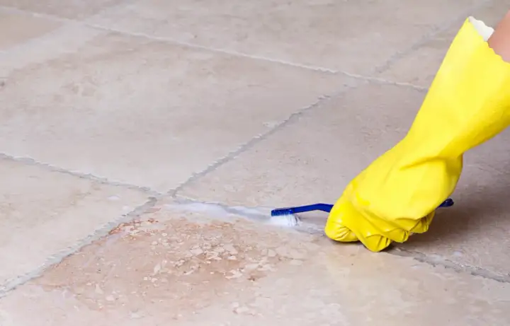 Come pulire le fughe dei pavimenti - Metodo efficace