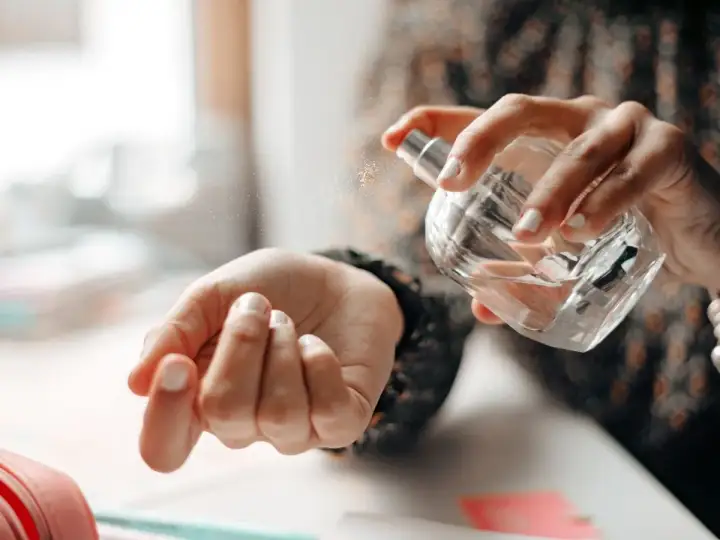 Najtrwalsze perfumy damskie - Ranking i triki na zapach cały dzień