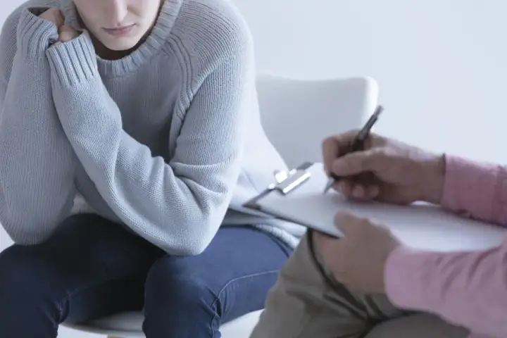 Schizofrenia - Czy to tylko geny? Przyczyny i wczesne sygnały.