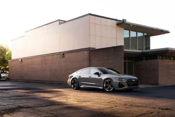 Audi R7 - Czy ten model istnieje? Prawda o RS7 i nazewnictwie