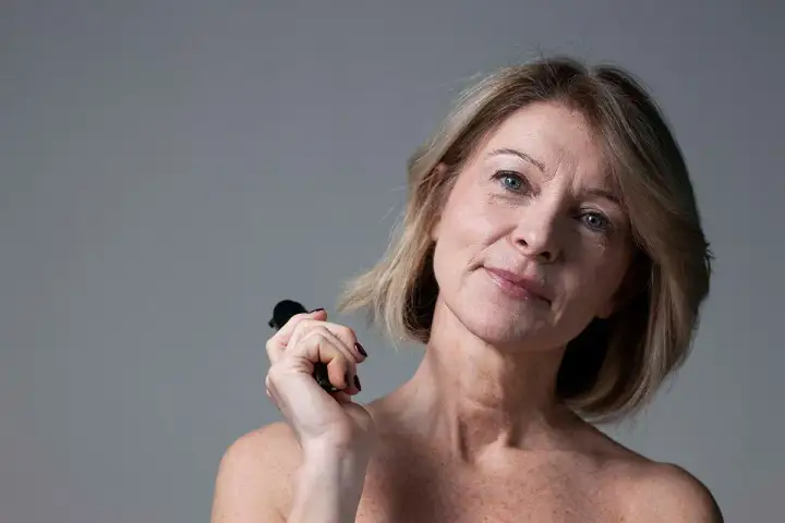 Pelle rilassata sotto il mento - Soluzioni efficaci e reali
