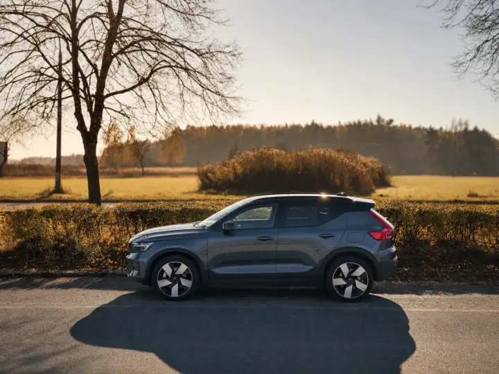Volvo EX40 - Czy to elektryczny SUV dla Ciebie? Sprawdź!