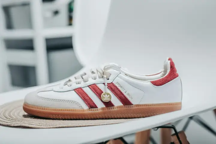 Adidas Samba - jak nosić, wybrać i dbać? Pełny przewodnik