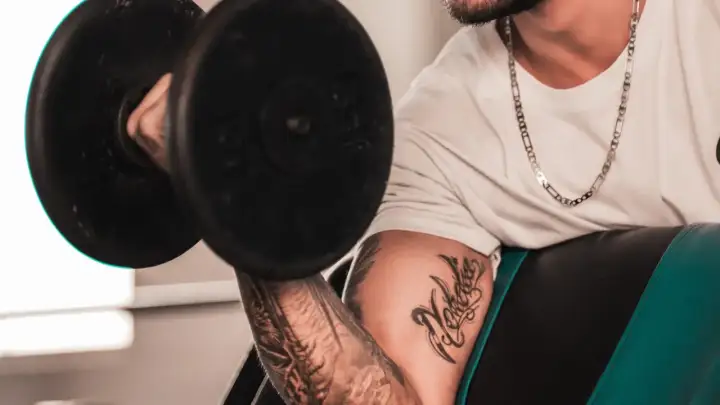 Tatuajes y Deporte - ¿Cuándo volver a entrenar sin riesgos?