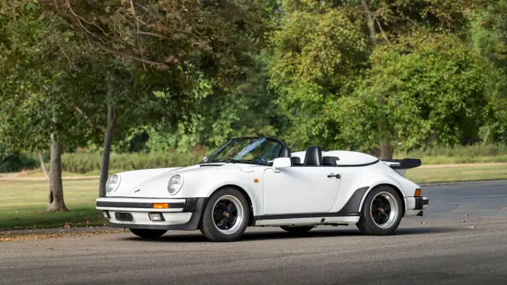 Porsche 911 Speedster - Dlaczego to najbardziej pożądana wersja?