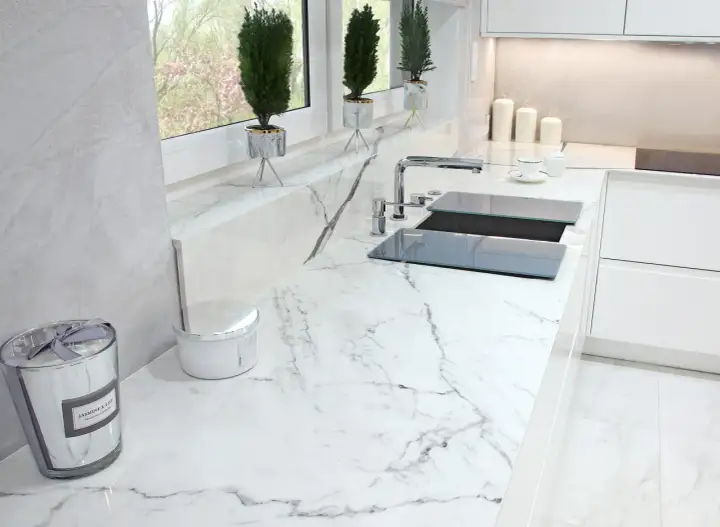 Konglomerat marmurowy parapet – trwałość i elegancja w Twoim wnętrzu