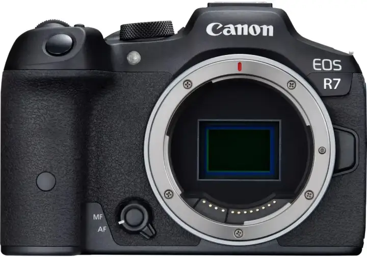 Canon EOS R7 – zaawansowany aparat z matrycą, gotowy do uchwycenia każdej chwili.