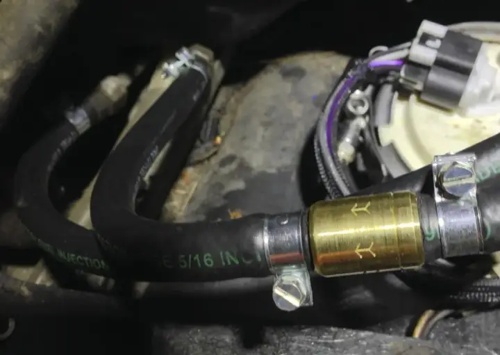 Zawór zwrotny paliwa - dlaczego auto ciężko odpala po postoju?