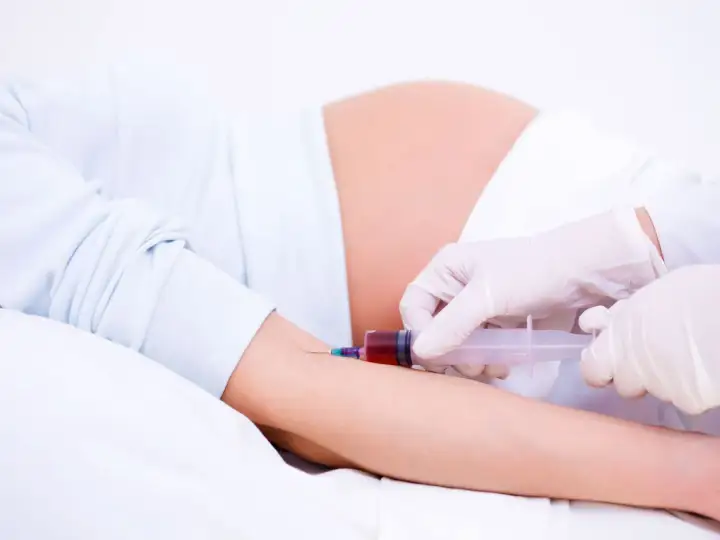 Wysoki cholesterol w ciąży - Kiedy jest normą, a kiedy problemem?