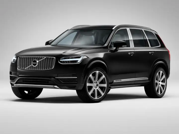 Elegancki czarny Volvo XC90 na tle białego tła. Sprawdź aktualną volvo xc90 cena.