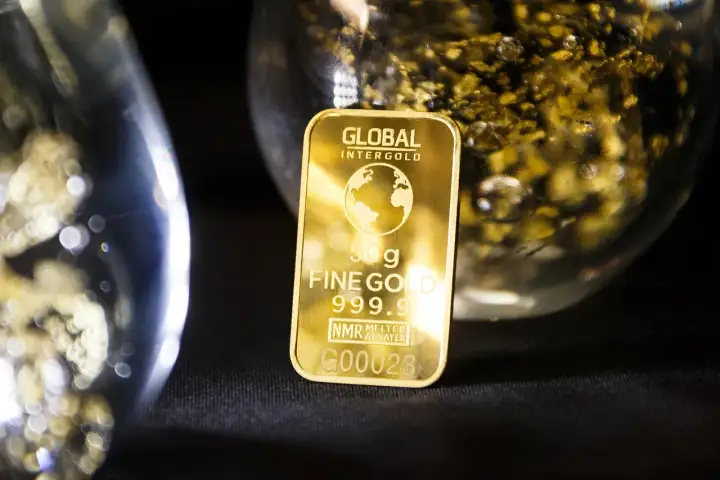 Sztabka złota 50g Fine Gold 999.9. Zastanawiasz się, jak sprzedać złoto inwestycyjne? Oto Twój pierwszy krok.