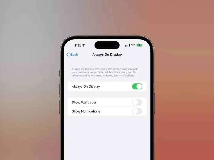 Ustawienia "Always On Display" (AOD) na iPhonie. Pozwala to na wyświetlanie godziny i powiadomień na zablokowanym ekranie.