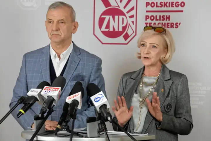 Dodatek wiejski dla nauczycieli - Jak go dostać i nie stracić?