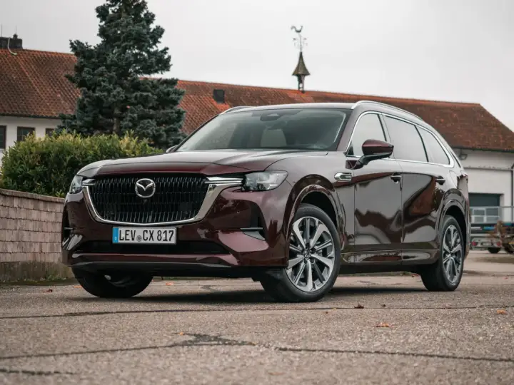 Mazda CX-80 - Opinie, napędy i 7 miejsc. Czy warto ją kupić?