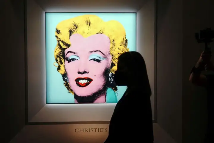 Seria Marilyn Warhola - powtórzenie, sława i kruchość ikony