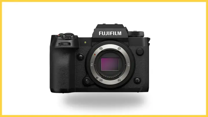Czarny aparat Fujifilm xh2 z obiektywem.