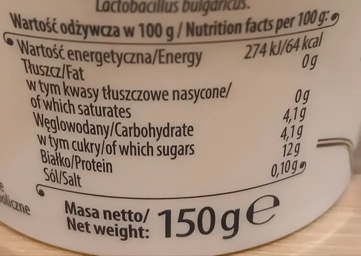 Informacja o wartościach odżywczych skyr: 64 kcal w 100g, 0g tłuszczu, 4,1g węglowodanów, 12g białka. Netto 150g.