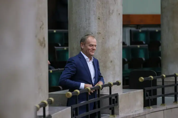 Jak sejm odrzuca weto senatu - kluczowe zasady i przykłady głosowania